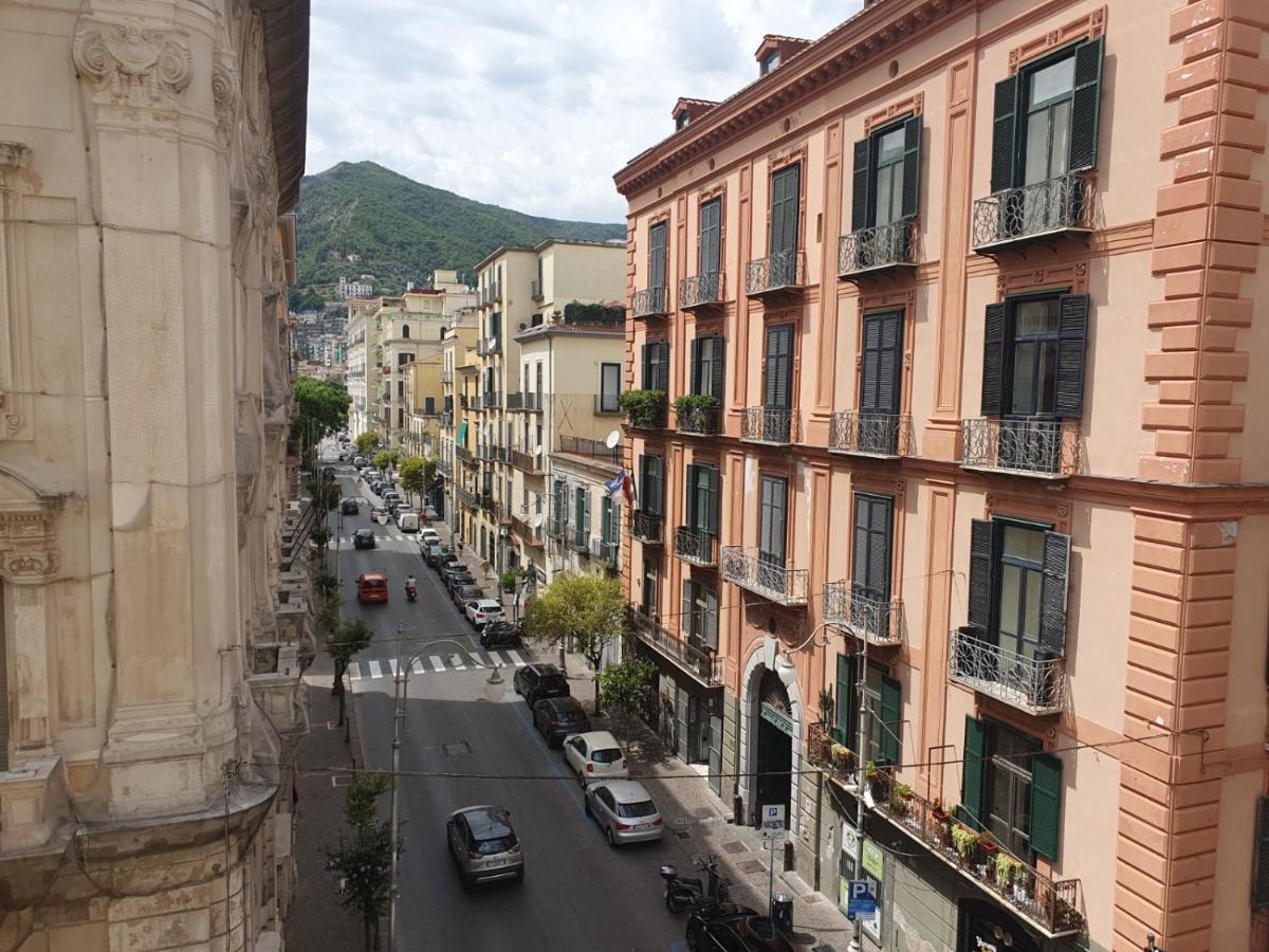 Papiro Blu Apartment Salerno Exterior foto