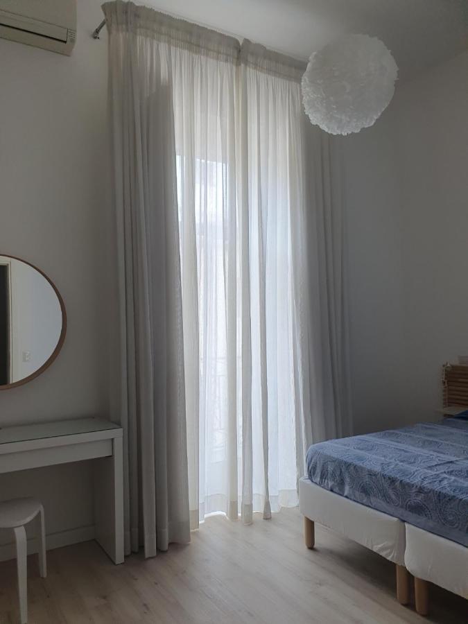 Papiro Blu Apartment Salerno Exterior foto