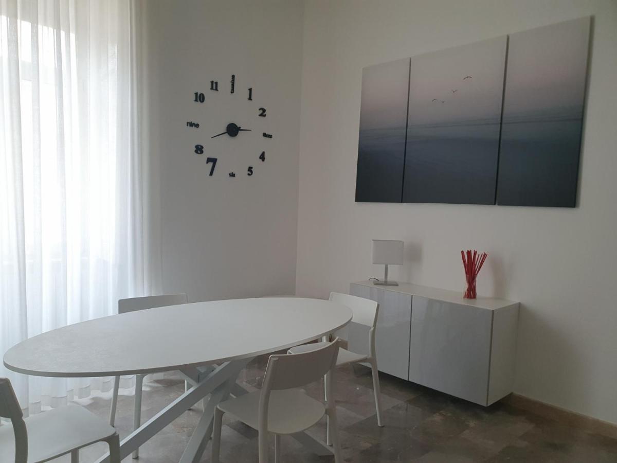 Papiro Blu Apartment Salerno Exterior foto